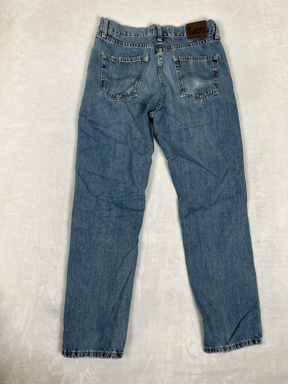 Vintage Lee Blue Denim Jeans Size 30x32 Relaxed Fit Straight Leg READ